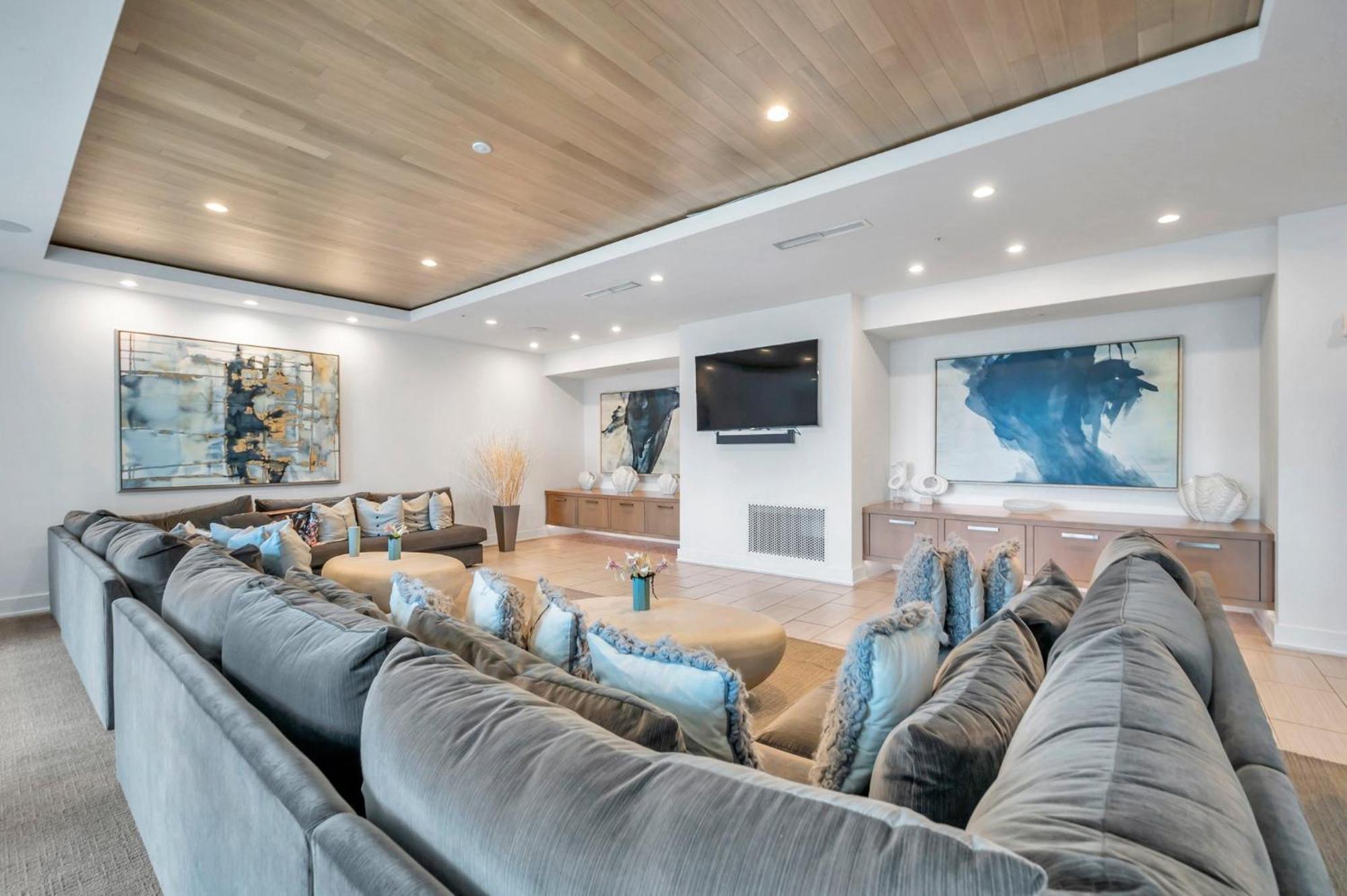 Luxury 1 Bedroom With Den Downtown Tampa Apt - City Views, Rooftop Pool, Workspace Exterior foto