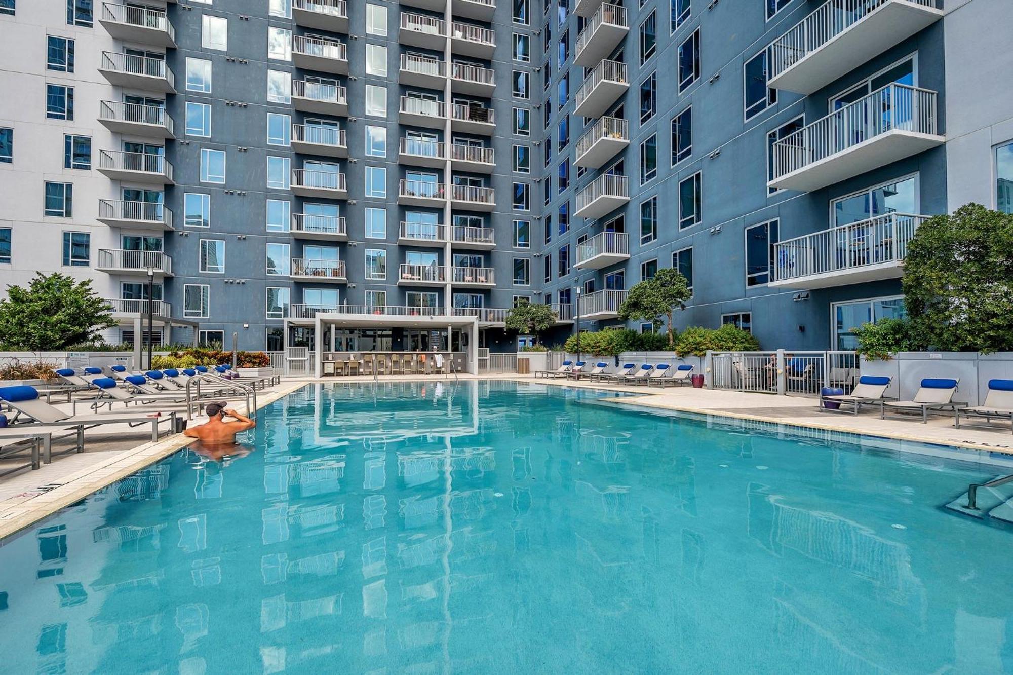 Luxury 1 Bedroom With Den Downtown Tampa Apt - City Views, Rooftop Pool, Workspace Exterior foto