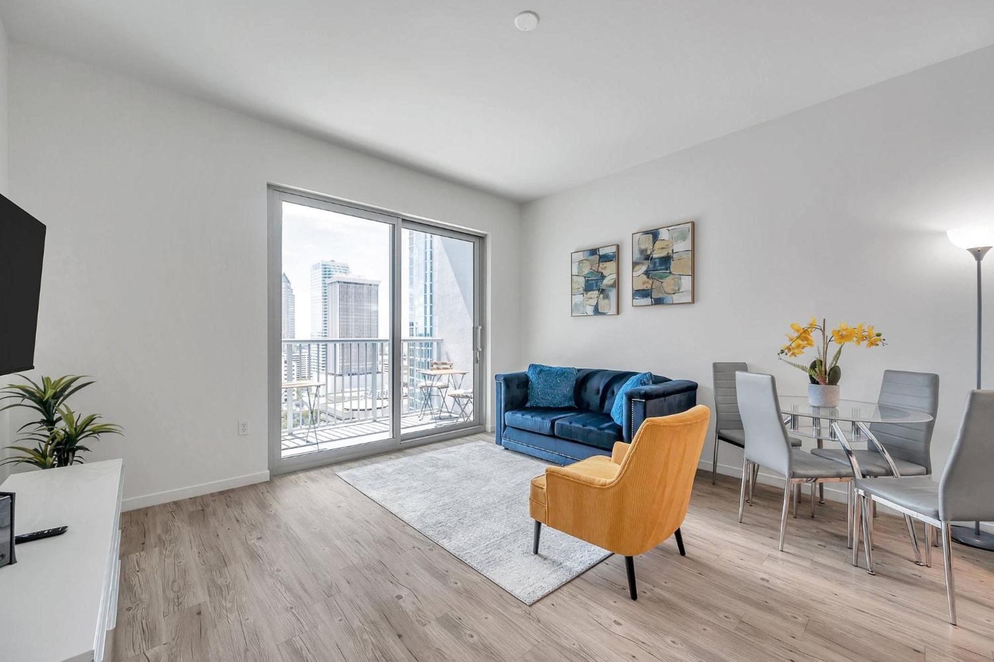 Luxury 1 Bedroom With Den Downtown Tampa Apt - City Views, Rooftop Pool, Workspace Exterior foto